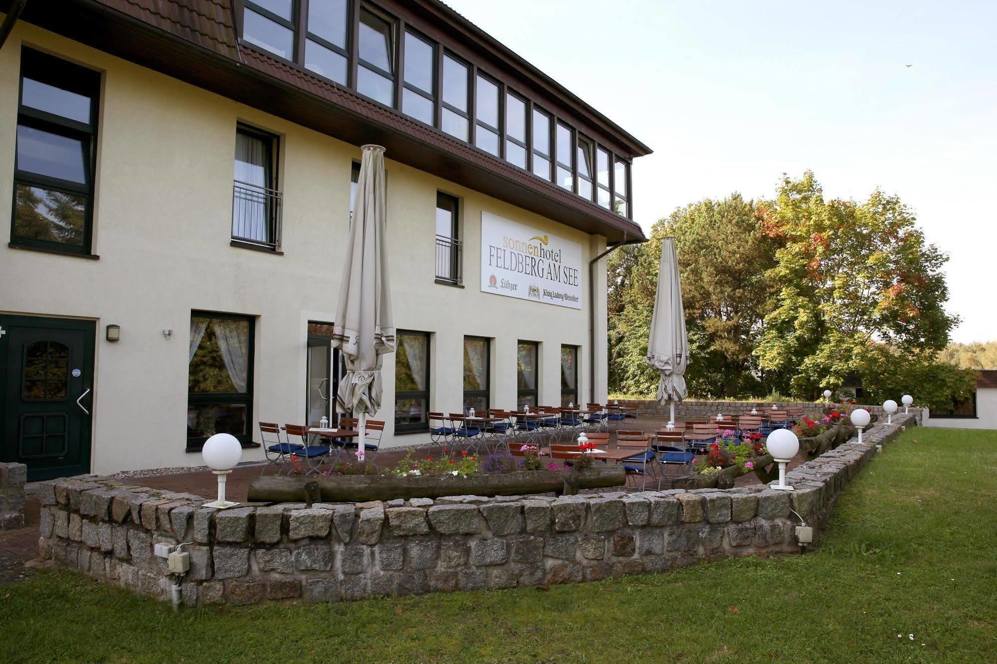 Sonnenhotel Feldberg Am See Mit Schwimmbad, Sauna Und Dampfbad Feldberger Seenlandschaft ภายนอก รูปภาพ